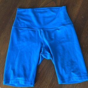 LULULEMON align short 8”